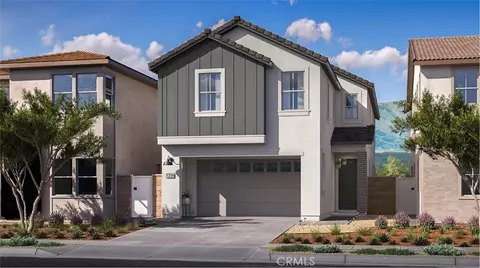 Exterior - 2014 Pyrenes Pl, Santa Paula, CA 93060 photo 1 of 4