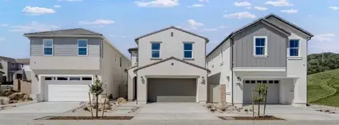 Exterior - 2014 Pyrenes Pl, Santa Paula, CA 93060 photo 2 of 4