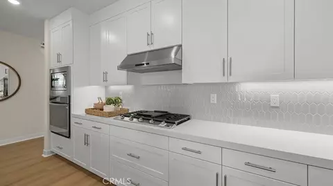 Kitchen - 2014 Pyrenes Pl, Santa Paula, CA 93060 photo 3 of 3