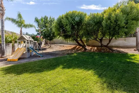 Exterior - 11678 Sueno Ct, Fontana, CA 92337 photo 11 of 12
