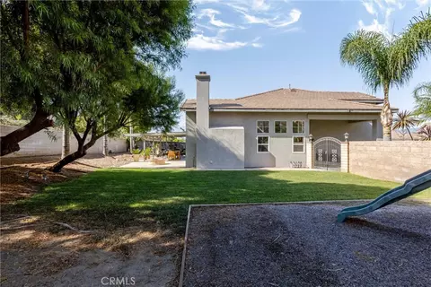 Exterior - 11678 Sueno Ct, Fontana, CA 92337 photo 9 of 12