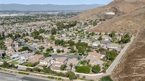 View/Area - 11678 Sueno Ct, Fontana, CA 92337 photo 8 of 11