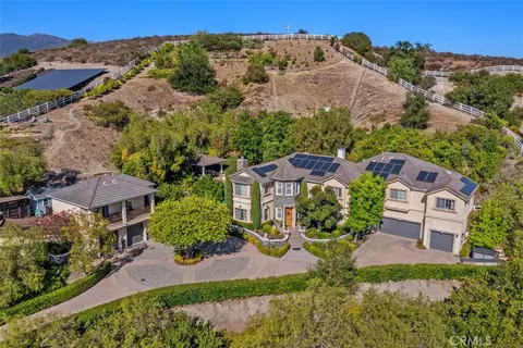 40 Cambridge Ct, Coto De Caza, CA 92679