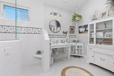 Bath - 3442 N Studebaker, Long Beach, CA 90808 photo 2 of 4