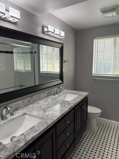 Bath - 74 Woodleaf, Irvine, CA 92614 photo 1 of 2