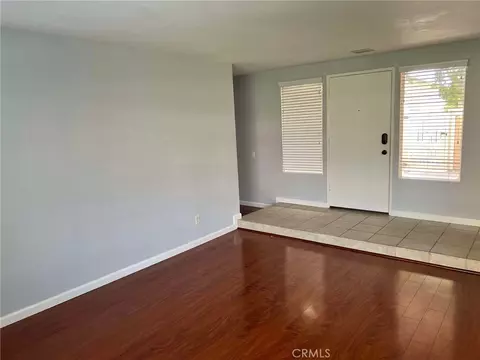 Living - 74 Woodleaf, Irvine, CA 92614 photo 4 of 4
