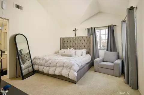 Bedroom - 13576 Eucalyptus St, Tustin, CA 92782 photo 1 of 4