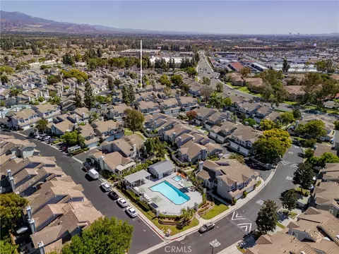 View/Area - 13576 Eucalyptus St, Tustin, CA 92782 photo 6 of 7