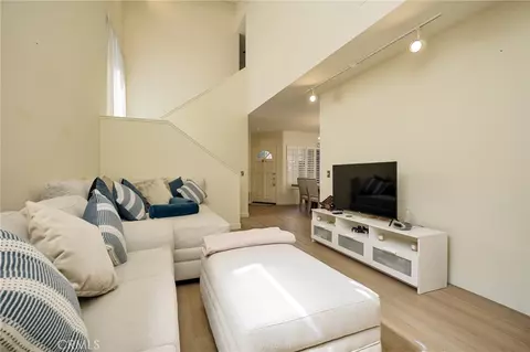 Living - 13576 Eucalyptus St, Tustin, CA 92782 photo 2 of 2