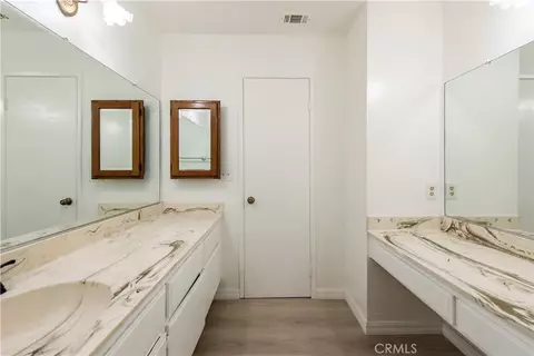 Bath - 735 Arcadia Ave #L, Arcadia, CA 91007 photo 3 of 6