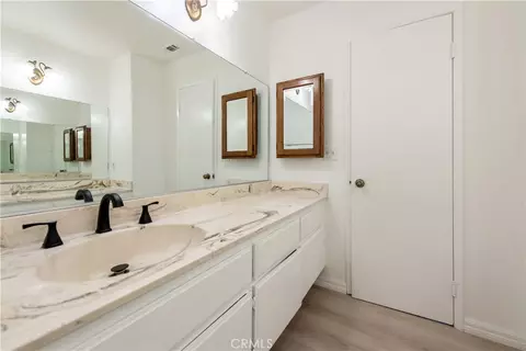 Bath - 735 Arcadia Ave #L, Arcadia, CA 91007 photo 4 of 6