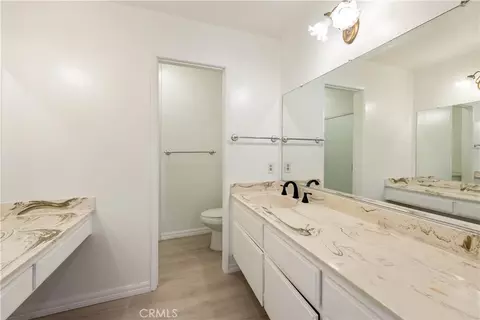 Bath - 735 Arcadia Ave #L, Arcadia, CA 91007 photo 5 of 6