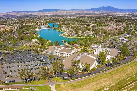 View/Area - 19 Silkberry, Irvine, CA 92614 photo 4 of 5