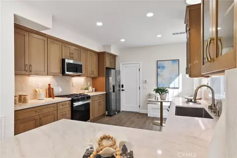 Kitchen - 58 Potters Bnd, Ladera Ranch, CA 92694 photo 3 of 3