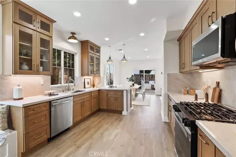 Kitchen - 58 Potters Bnd, Ladera Ranch, CA 92694 photo 2 of 3