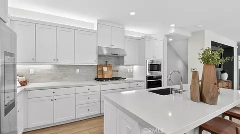 16318 Scorpion Ct, Canyon Country, CA 91387