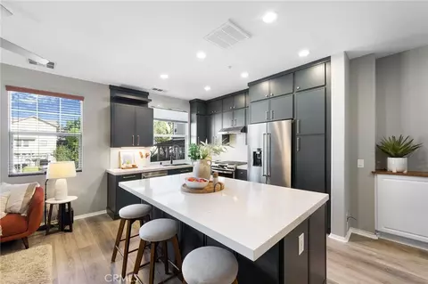 Kitchen - 34 Clifford Ln, Ladera Ranch, CA 92694 photo 2 of 7