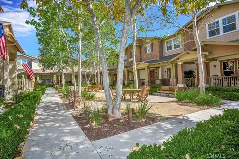Exterior - 34 Clifford Ln, Ladera Ranch, CA 92694 photo 5 of 9