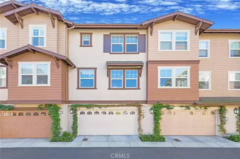 Exterior - 34 Clifford Ln, Ladera Ranch, CA 92694 photo 4 of 9