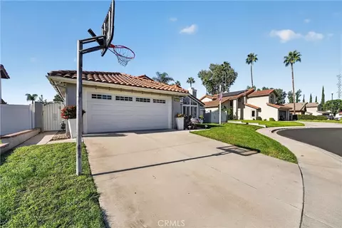 Exterior - 13673 Berkeley Ct, Fontana, CA 92336 photo 6 of 17