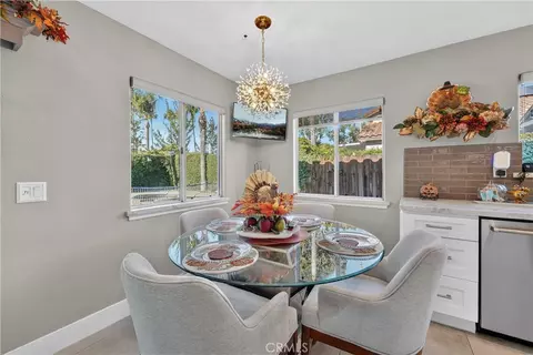 Dining - 13673 Berkeley Ct, Fontana, CA 92336 photo 5 of 7