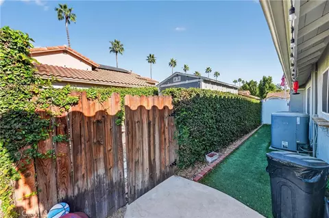 Exterior - 13673 Berkeley Ct, Fontana, CA 92336 photo 15 of 17