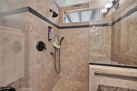 Bath - 13673 Berkeley Ct, Fontana, CA 92336 photo 4 of 4