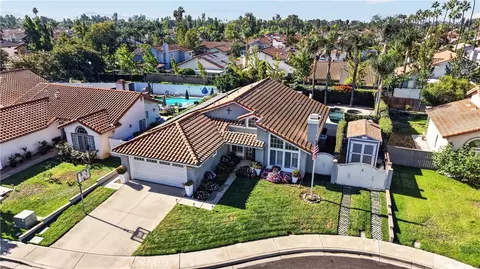 View/Area - 13673 Berkeley Ct, Fontana, CA 92336 photo 2 of 5