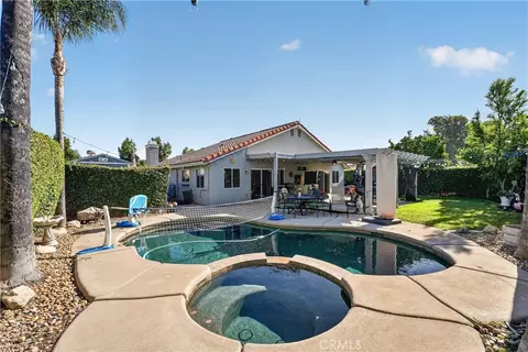 Exterior - 13673 Berkeley Ct, Fontana, CA 92336 photo 13 of 17