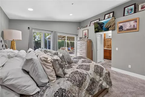 Bedroom - 13673 Berkeley Ct, Fontana, CA 92336 photo 6 of 7