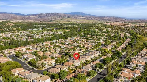 View/Area - 48 Parkcrest, Irvine, CA 92620 photo 2 of 6