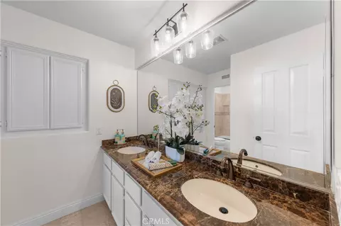 Bath - 48 Parkcrest, Irvine, CA 92620 photo 5 of 6
