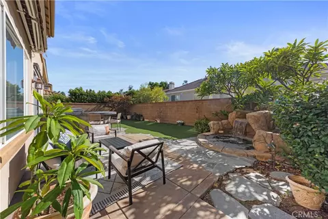Exterior - 48 Parkcrest, Irvine, CA 92620 photo 6 of 9