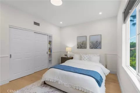 Bedroom - 48 Parkcrest, Irvine, CA 92620 photo 6 of 10