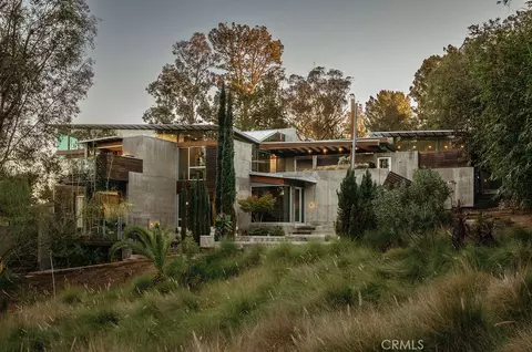 2231 Foothill Blvd, North Tustin, CA 92705