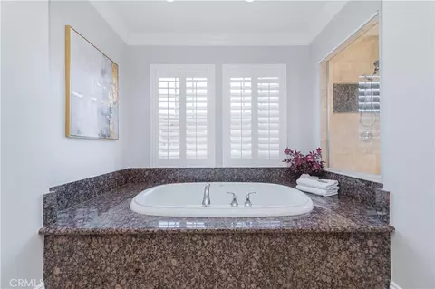 Bath - 32 Grassland, Irvine, CA 92620 photo 7 of 8