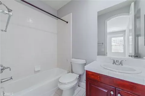 Bath - 32 Grassland, Irvine, CA 92620 photo 2 of 8