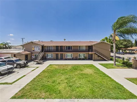 Exterior - 2312 Commonwealth, Fullerton, CA 92831 photo 3 of 8