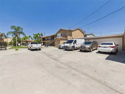 Exterior - 2312 Commonwealth, Fullerton, CA 92831 photo 7 of 8