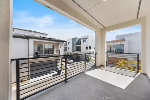 Exterior - 324 Merit, Irvine, CA 92618 photo 5 of 7
