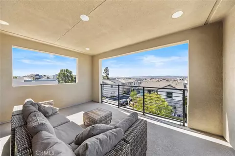 Exterior - 324 Merit, Irvine, CA 92618 photo 6 of 7