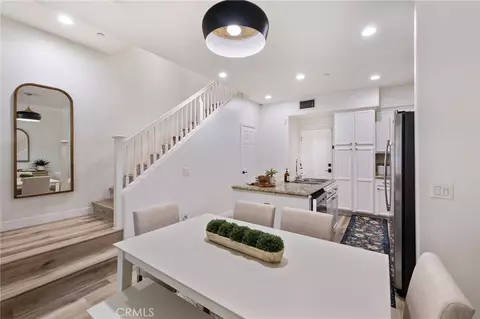 Dining - 33 Quartz Ln, Ladera Ranch, CA 92694 photo 2 of 3