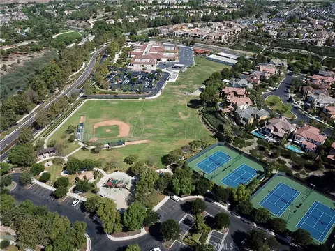 View/Area - 33 Quartz Ln, Ladera Ranch, CA 92694 photo 3 of 4
