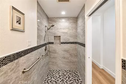 Bath - 17841 Collins, Villa Park, CA 92861 photo 5 of 7
