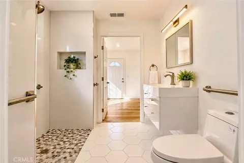 Bath - 17841 Collins, Villa Park, CA 92861 photo 2 of 7
