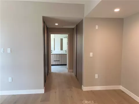 Entry Way - 39 S Los Robles #3002, Pasadena, CA 91101 photo 3 of 3