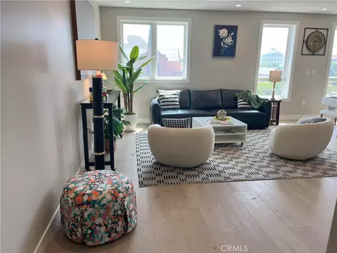 Living - 39 S Los Robles #3002, Pasadena, CA 91101 photo 1 of 6