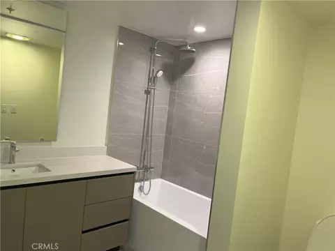 Bath - 39 S Los Robles #3002, Pasadena, CA 91101 photo 3 of 3