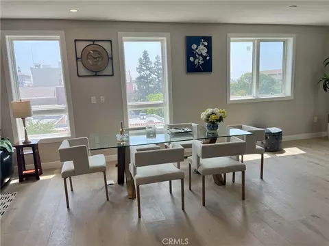 Dining - 39 S Los Robles #3002, Pasadena, CA 91101 photo 1 of 1