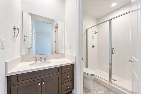 Bath - 166 Leafy Pass, Irvine, CA 92602 photo 1 of 2